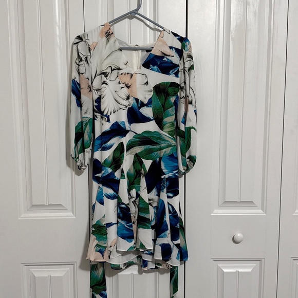 White House Black Market sleeved godet dress, petite 4 - Picture 2 of 8